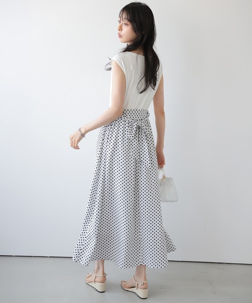 AMELY(エミリー)の「ドット柄ロングワンピース(ワンピース・レディース・ホワイト×ホワイト/ブラック×ホワイト/ブラック×ブラック/ホワイト×ブラック・フリー)」の5枚目の写真
