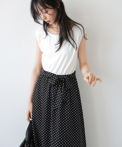 AMELY(エミリー)の「ドット柄ロングワンピース(ワンピース・レディース・ホワイト×ホワイト/ブラック×ホワイト/ブラック×ブラック/ホワイト×ブラック・フリー)」の10枚目の写真