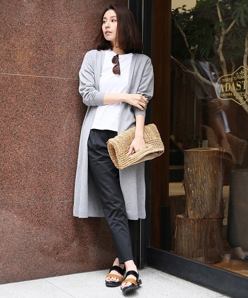 LEPSIM（レプシィム）の「2ベルトフラットサンダル　717067（サンダル・レディース・ブラック/オフホワイト/ブラック系その他/シルバー・SMALL/LARGE/MEDIUM）」の13枚目の写真