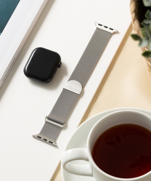 emonique(エモニーク)の「ステンレス製 アップルウォッチバンド Apple Watch バンド【38mm/40mm/41mm 対応】(デジタル腕時計・メンズ・ピンクゴールド/ダークグレー/ブラック/シルバー/ゴールド・38)」の6枚目の写真