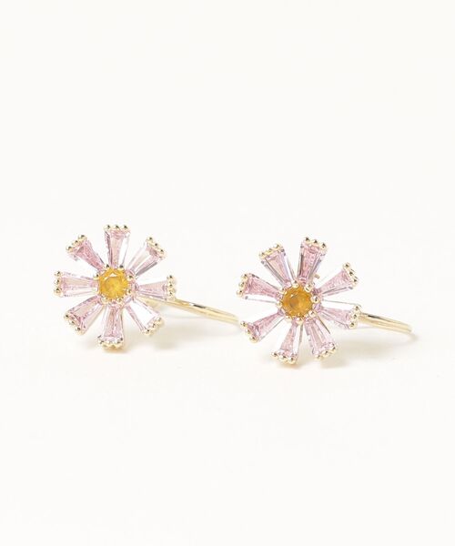 Zoule(ゾーラ)の「Zoule ゾーラ:FLOWER LETTER SERIES jewel flower letter 8 花言葉 コスモス イヤリング(イヤリング・レディース・ピンク・FREE)」の6枚目の写真