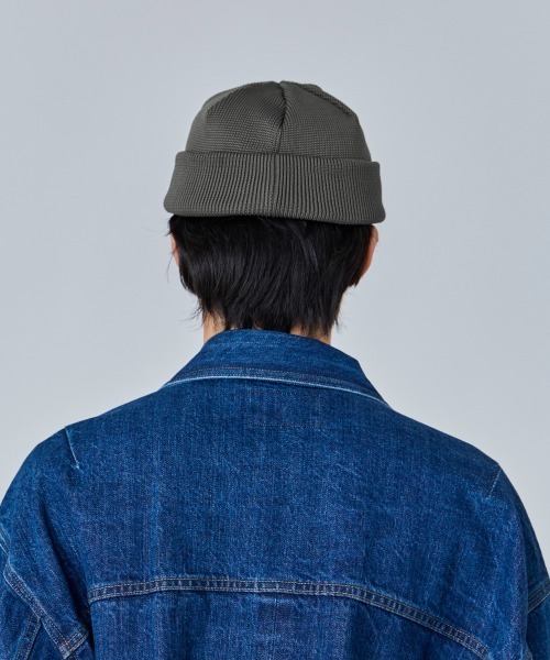 OVERRIDE（オーバーライド）の「OVERRIDE  REP LOW WATCH CAP / オーバーライド（ニットキャップ/ビーニー・メンズ・ダークベージュ/ダークグレー/ダークネイビー/ライトグリーン・57~59cm）」の8枚目の写真