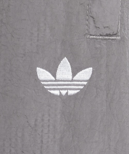 adidas(アディダス)の「ADILENIUM シーズン 5 トラックパンツ / アディダスオリジナルス adidas Originals(その他パンツ・メンズ・グレー・XX-LARGE/3XL/LARGE/MEDIUM/SMALL/X-LARGE/X-SMALL)」の4枚目の写真