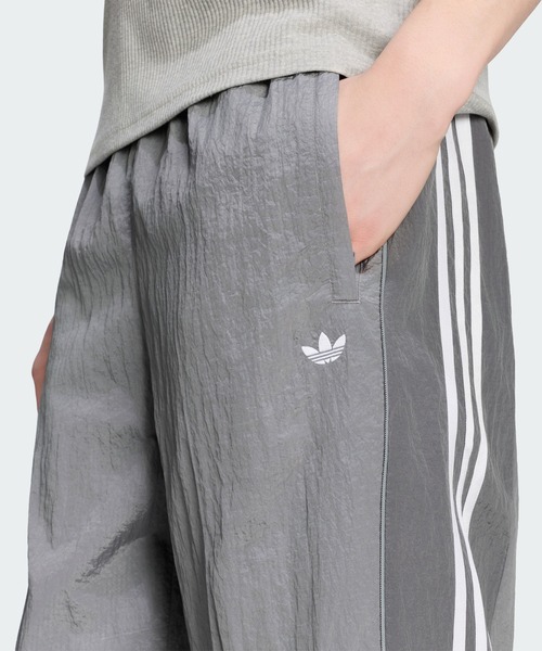 adidas(アディダス)の「ADILENIUM シーズン 5 トラックパンツ / アディダスオリジナルス adidas Originals(その他パンツ・メンズ・グレー・XX-LARGE/3XL/LARGE/MEDIUM/SMALL/X-LARGE/X-SMALL)」の5枚目の写真