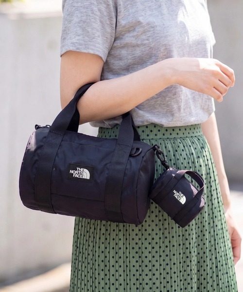 THE NORTH FACE(ザノースフェイス)の「【THE NORTH FACE/ザノースフェイス】BREEZE ROLL CROSS BAG / ブリーズ ロール クロスボディ ショルダーバッグ(ショルダーバッグ・レディース・ブラック・FREE)」の1枚目の写真