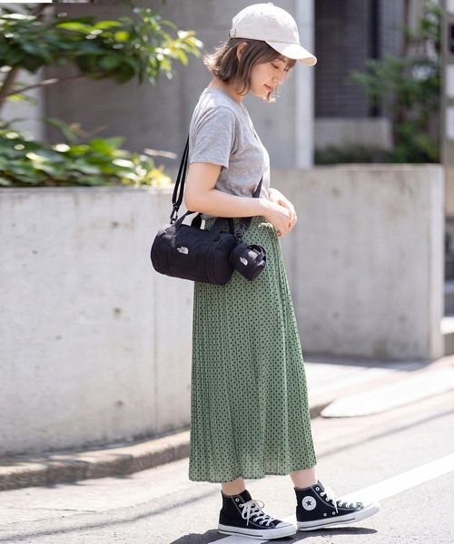 THE NORTH FACE(ザノースフェイス)の「【THE NORTH FACE/ザノースフェイス】BREEZE ROLL CROSS BAG / ブリーズ ロール クロスボディ ショルダーバッグ(ショルダーバッグ・レディース・ブラック・FREE)」の17枚目の写真