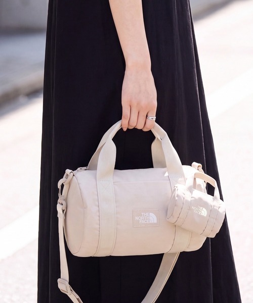 THE NORTH FACE(ザノースフェイス)の「【THE NORTH FACE/ザノースフェイス】BREEZE ROLL CROSS BAG / ブリーズ ロール クロスボディ ショルダーバッグ(ショルダーバッグ・レディース・ブラック・FREE)」の19枚目の写真