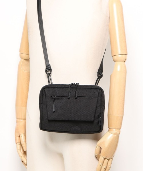 NoiR/ノアール(ノアール)の「撥水加工ナイロン 2WAY ポーチ ミニショルダーバッグ N24002 Switch shoulder(ショルダーバッグ・メンズ・ブラック/ブラック系その他・FREE)」の3枚目の写真