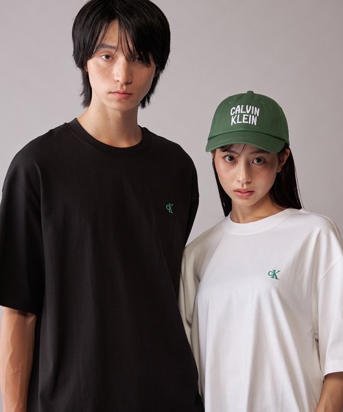 Calvin Klein（カルバン・クライン）の「【ZOZO限定】 Calvin Klein Jeans　ユニセックス グラフィックTシャツ（Tシャツ/カットソー・メンズ・ブラック/ホワイト・XL/S/L/M）」の4枚目の写真