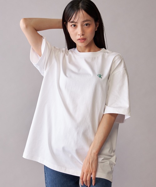 Calvin Klein（カルバン・クライン）の「【ZOZO限定】 Calvin Klein Jeans　ユニセックス グラフィックTシャツ（Tシャツ/カットソー・メンズ・ブラック/ホワイト・XL/S/L/M）」の11枚目の写真