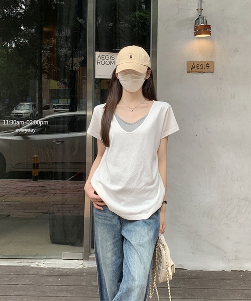 Girly Doll（ガーリードール）の「フェイクツーピースラウンドVネックTシャツ（Tシャツ/カットソー・レディース・ホワイト/グレー・FREE）」の8枚目の写真