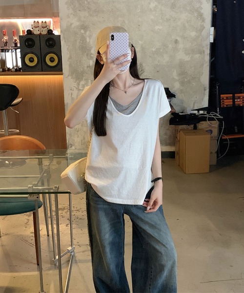 Girly Doll（ガーリードール）の「フェイクツーピースラウンドVネックTシャツ（Tシャツ/カットソー・レディース・ホワイト/グレー・FREE）」の13枚目の写真