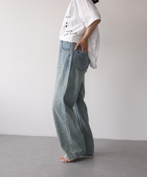 Three Four Time（ｽﾘｰﾌｫｰﾀｲﾑ）の「パール付きデニムパンツ（デニムパンツ・レディース・ブルー・ONE SIZE）」の6枚目の写真