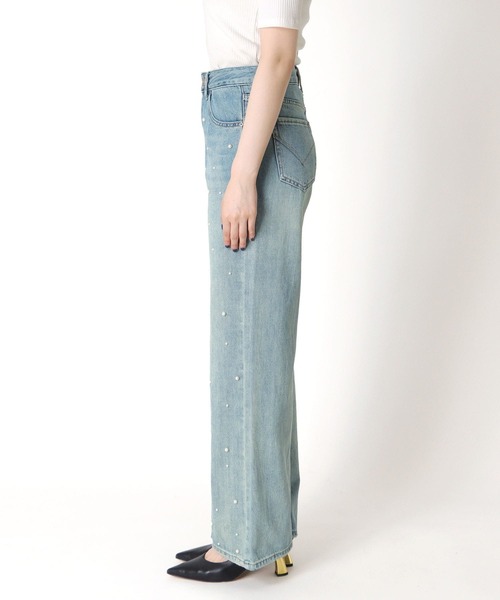 Three Four Time（ｽﾘｰﾌｫｰﾀｲﾑ）の「パール付きデニムパンツ（デニムパンツ・レディース・ブルー・ONE SIZE）」の11枚目の写真