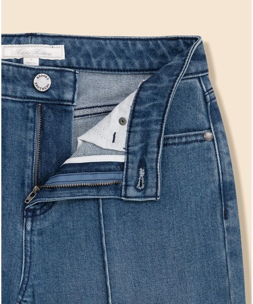BROOKS BROTHERS（ブルックスブラザーズ）の「コットン　ピンタック　セミフレアレッグ　デニムパンツ（デニムパンツ・レディース・ブルー・0/4/6/8/2）」の3枚目の写真