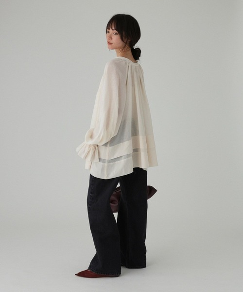 BABYLONE(バビロン)の「2WAYシアーフリルブラウス(シャツ/ブラウス・レディース・オフホワイト/ブラック・フリー)」の3枚目の写真