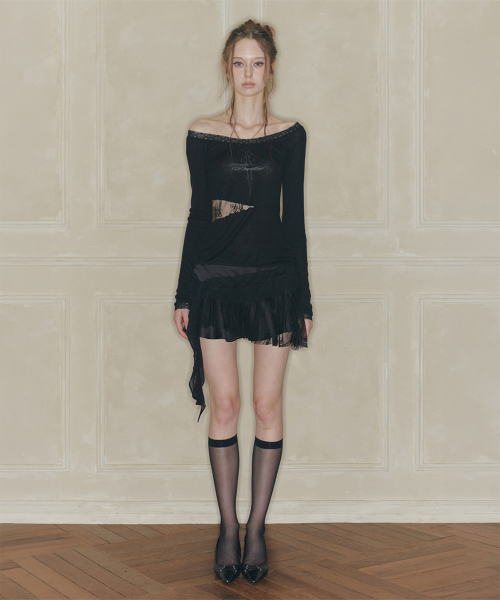 PAIN OR PLEASURE(ペインオアプレジャー)の「SWAN SKIRT black(スカート・レディース・その他・SMALL/MEDIUM)」の2枚目の写真