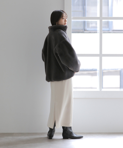 La TOTALITE(ラトータリテ)の「【洗える】サテンストレートスカート(スカート・レディース・チャコールグレー/ベージュ・38/36)」の13枚目の写真