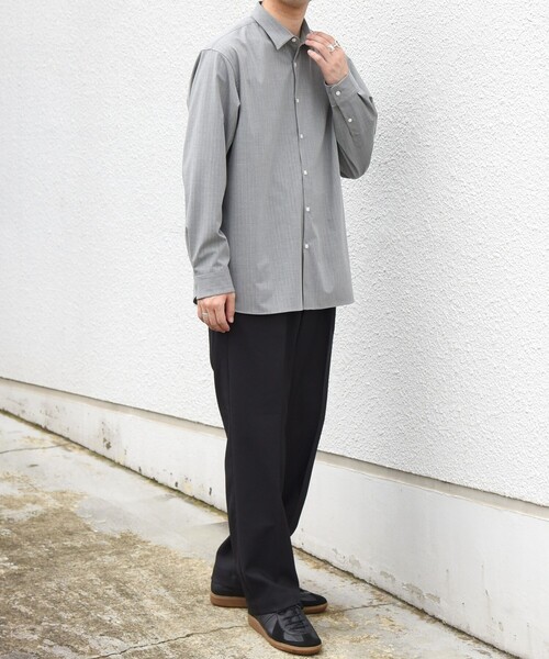 SHIPS any(シップス エニィ)の「〈撥水/手洗い可能〉CALNAVA(R) 2タック セミワイド テーパード イージーパンツ◆(スラックス・メンズ・ブラウン/チャコールグレー/ネイビー・MEDIUM/LARGE/SMALL/X-LARGE)」の5枚目の写真