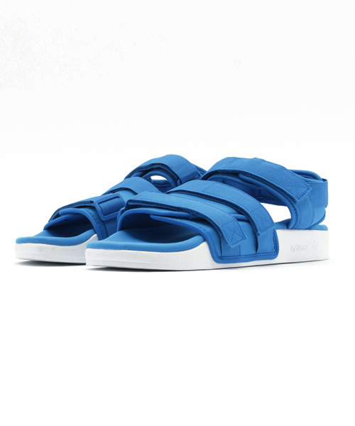 adidas（アディダス）の「オリジナルス アディレッタ [ADILETTE SANDAL W]（サンダル・レディース・ブラック/ブルー/レッド・28.5cm/24.5cm/25.5cm/26.5cm/23.5cm/27.5cm/22.5cm）」の2枚目の写真