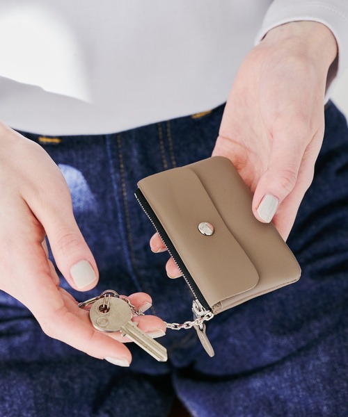 STANDARD SUPPLY（スタンダードサプライ）の「スタンダードサプライ / PAL パル / KEY CASE  キーケース カードケース ミニ財布 本革（キーケース/キーアクセサリー・レディース・ベージュ/ブラウン/レッド/ブラック/グレー/ネイビー/ホワイト/イエロー/ライトベージュ/ブルー/ピンク/ライトグレー/オリーブ/ブルーグレー/ブルー系その他/ダークグリーン/グレイッシュベージュ/サックスブルー/グレイッシュブルー/マスタード/スミクロ/チャコールグレー/ダークブラウン/コーラルピンク/ダークグリーン系/カーキ・FREE）」の12枚目の写真