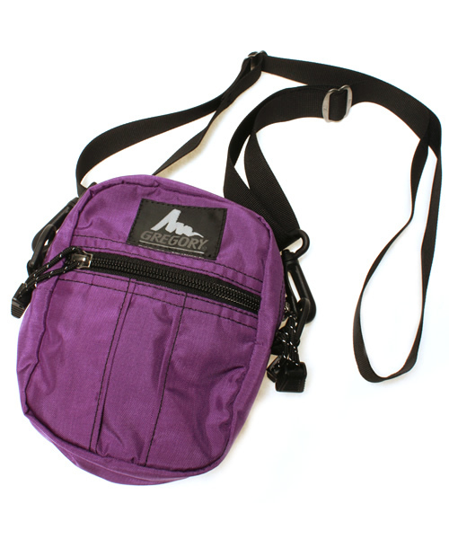 GREGORY(グレゴリー)の「GREGORY/グレゴリー QUICK POCKET S/クイックポケット S(ショルダーバッグ・レディース・ピンク/サックスブルー/ネイビー/パープル/ブラック/スカイブルー/チャコールグレー/ブルー/インディゴブルー/ブルー系その他/バイオレット/グリーン系その他/ダークブルー/グレー系その他/その他6/レッド系その他/イエロー系その他/ベビーピンク/パープル系その他/ダークインディゴブルー/カモフラージュ/その他/その他5/その他3/その他4/グリーン系カモフラージュ/ブラウン系カモフラージュ/スモークグレー/その他2/その他1/ガンメタ/ブラック×ゴールド/その他7/プラム/ブラック×ピンク/エメラルド/ダークネイビー/その他8/その他10/その他9/その他11・FREE)」の19枚目の写真