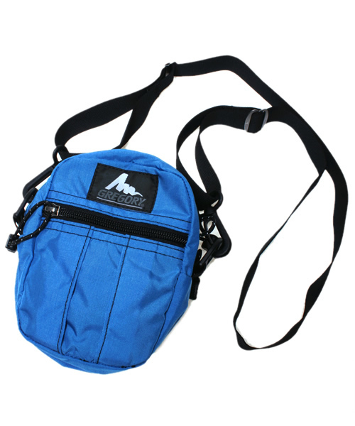 GREGORY(グレゴリー)の「GREGORY/グレゴリー QUICK POCKET S/クイックポケット S(ショルダーバッグ・レディース・ピンク/サックスブルー/ネイビー/パープル/ブラック/スカイブルー/チャコールグレー/ブルー/インディゴブルー/ブルー系その他/バイオレット/グリーン系その他/ダークブルー/グレー系その他/その他6/レッド系その他/イエロー系その他/ベビーピンク/パープル系その他/ダークインディゴブルー/カモフラージュ/その他/その他5/その他3/その他4/グリーン系カモフラージュ/ブラウン系カモフラージュ/スモークグレー/その他2/その他1/ガンメタ/ブラック×ゴールド/その他7/プラム/ブラック×ピンク/エメラルド/ダークネイビー/その他8/その他10/その他9/その他11・FREE)」の14枚目の写真