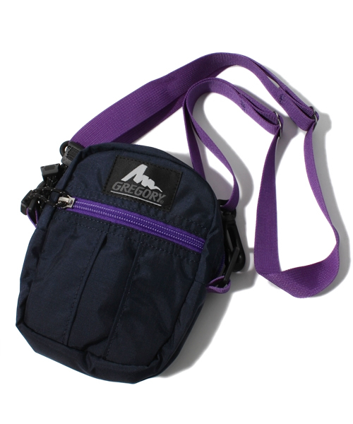 GREGORY(グレゴリー)の「GREGORY/グレゴリー QUICK POCKET S/クイックポケット S(ショルダーバッグ・レディース・ピンク/サックスブルー/ネイビー/パープル/ブラック/スカイブルー/チャコールグレー/ブルー/インディゴブルー/ブルー系その他/バイオレット/グリーン系その他/ダークブルー/グレー系その他/その他6/レッド系その他/イエロー系その他/ベビーピンク/パープル系その他/ダークインディゴブルー/カモフラージュ/その他/その他5/その他3/その他4/グリーン系カモフラージュ/ブラウン系カモフラージュ/スモークグレー/その他2/その他1/ガンメタ/ブラック×ゴールド/その他7/プラム/ブラック×ピンク/エメラルド/ダークネイビー/その他8/その他10/その他9/その他11・FREE)」の15枚目の写真