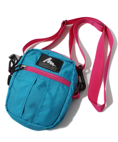 GREGORY(グレゴリー)の「GREGORY/グレゴリー QUICK POCKET S/クイックポケット S(ショルダーバッグ・レディース・ピンク/サックスブルー/ネイビー/パープル/ブラック/スカイブルー/チャコールグレー/ブルー/インディゴブルー/ブルー系その他/バイオレット/グリーン系その他/ダークブルー/グレー系その他/その他6/レッド系その他/イエロー系その他/ベビーピンク/パープル系その他/ダークインディゴブルー/カモフラージュ/その他/その他5/その他3/その他4/グリーン系カモフラージュ/ブラウン系カモフラージュ/スモークグレー/その他2/その他1/ガンメタ/ブラック×ゴールド/その他7/プラム/ブラック×ピンク/エメラルド/ダークネイビー/その他8/その他10/その他9/その他11・FREE)」の10枚目の写真