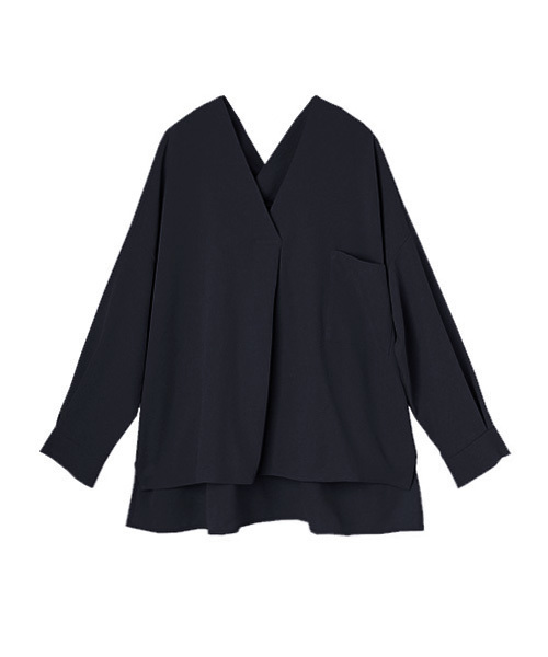 Luz Llena（ラズレナ）の「[贅沢ジョーゼット]ドロップショルダー・スキッパーシャツ（シャツ/ブラウス・レディース・オレンジ/オフホワイト/グレイッシュベージュ/ネイビー/ピンク・MEDIUM）」の11枚目の写真