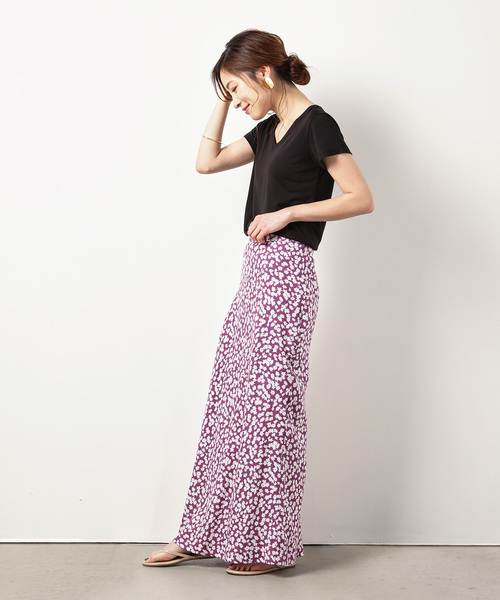 ZOZO（ゾゾ）の「リラックスVネックTシャツ（パターンオーダー）／ブラック［WOMEN］（Tシャツ/カットソー・レディース・ブラック・マルチサイズ）」の3枚目の写真