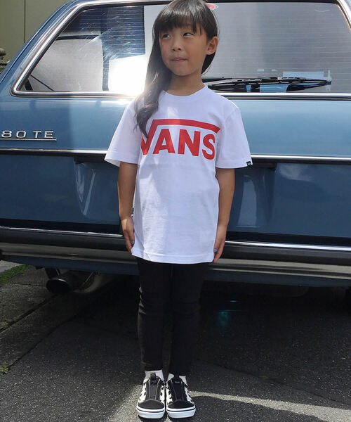 VANS(バンズ)の「VANS/ヴァンズ Classic Logo S/S T-shirts KIDS キッズロゴTシャツ カットソー(Tシャツ/カットソー・キッズ・ホワイト×ブラック/ホワイト×レッド/ブラック×ホワイト/ブラック×ブルー/ブラック系その他・110/130/150/140)」の8枚目の写真