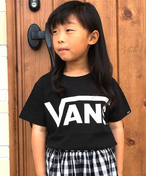 VANS(バンズ)の「VANS/ヴァンズ Classic Logo S/S T-shirts KIDS キッズロゴTシャツ カットソー(Tシャツ/カットソー・キッズ・ホワイト×ブラック/ホワイト×レッド/ブラック×ホワイト/ブラック×ブルー/ブラック系その他・110/130/150/140)」の21枚目の写真