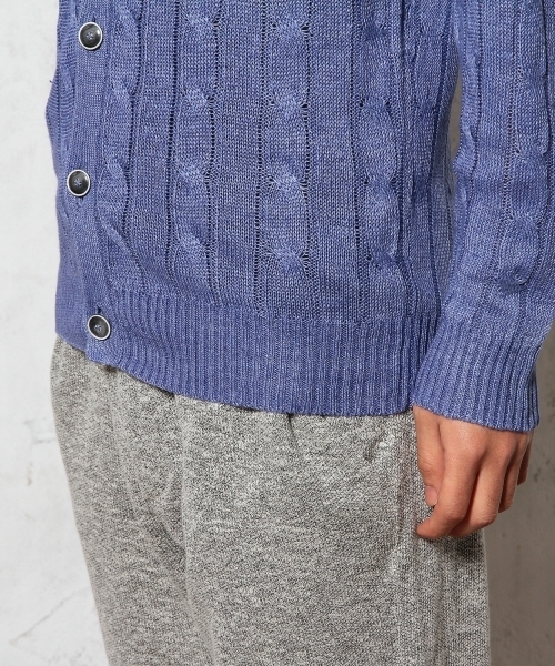 green label relaxing(グリーンレーベルリラクシング)の「LINEN CABLE V/カーディガン 7G ◆(カーディガン/ボレロ・メンズ・オフホワイト/コバルトブルー・SMALL/MEDIUM/LARGE)」の12枚目の写真