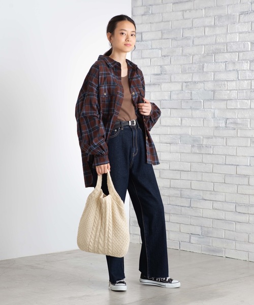 WEGO（ウィゴー）の「WEGO/デイリーストレートデニムパンツ（デニムパンツ・レディース・インディゴブルー/ダークインディゴブルー・SMALL/LARGE/MEDIUM）」の8枚目の写真