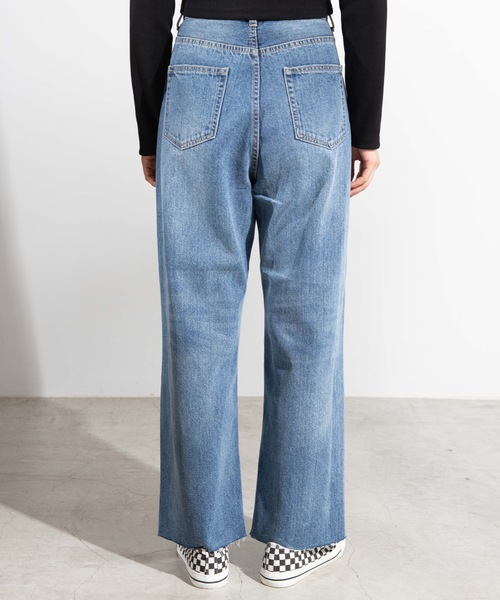 WEGO（ウィゴー）の「WEGO/デイリーストレートデニムパンツ（デニムパンツ・レディース・インディゴブルー/ダークインディゴブルー・SMALL/LARGE/MEDIUM）」の11枚目の写真