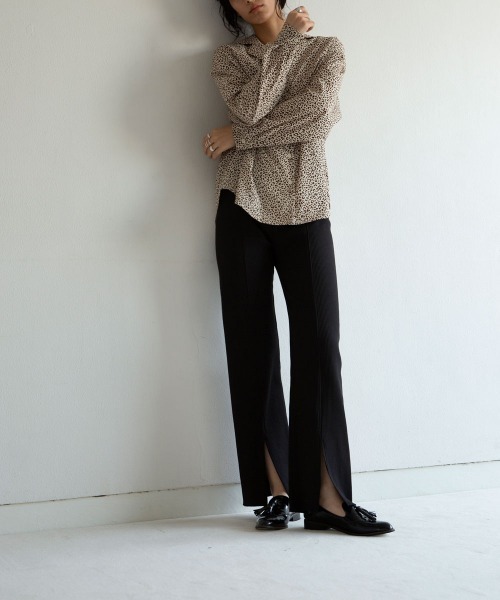 marjour（マージュール）の「FRONT SLIT PANTS（その他パンツ・レディース・ブラック/ブラウン・MEDIUM/LARGE）」の10枚目の写真