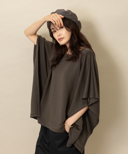 qualite（カリテ）の「ポンチョプルオーバー（Tシャツ/カットソー・レディース・チャコールグレー/ベージュ・フリー）」の2枚目の写真