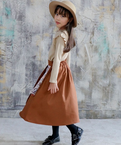 Bee des Bee（ビーデスビー）の「長袖リブトップス（ニット/セーター・キッズ・ライトブルー/ブラック/ベージュ/ピンク/マスタード/ダークベージュ/グレー/ネイビー/ホワイト/モスグリーン/ラベンダー/ダークブラウン・110cm/100cm/120cm/130cm/140cm/150cm）」の18枚目の写真