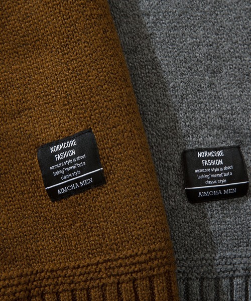 aimoha（アイモハ）の「モックネックエルボーパッチ ニットセーター (AW)（ニット/セーター・メンズ・グレー/レッド/ブルー/キャメル/オフホワイト/スミクロ/ブラック×グリーン・MEDIUM/LARGE/X-LARGE/XX-LARGE/XXXX-LARGE/XXXXX-LARGE/XXX-LARGE）」の10枚目の写真