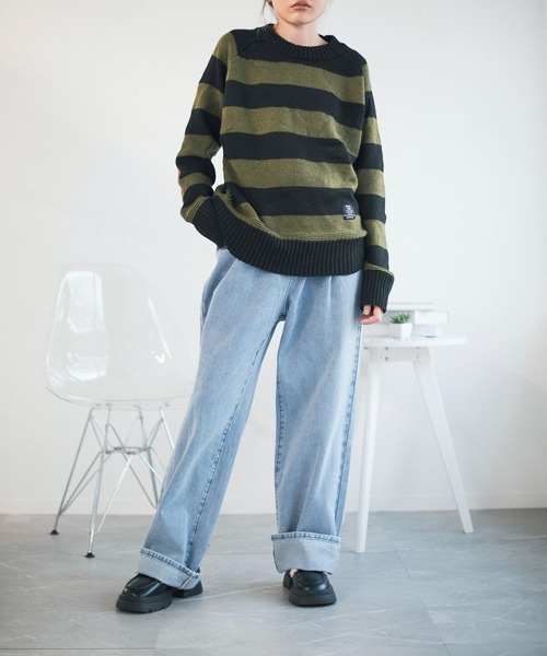 aimoha（アイモハ）の「モックネックエルボーパッチ ニットセーター (AW)（ニット/セーター・メンズ・グレー/レッド/ブルー/キャメル/オフホワイト/スミクロ/ブラック×グリーン・MEDIUM/LARGE/X-LARGE/XX-LARGE/XXXX-LARGE/XXXXX-LARGE/XXX-LARGE）」の22枚目の写真