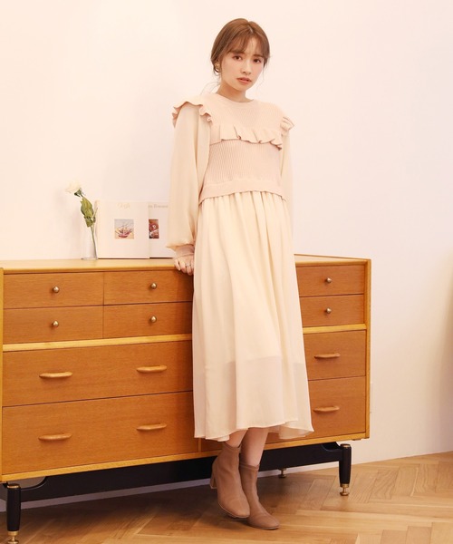 one after another NICE CLAUP(ワンアフターアナザーナイスクラップ)の「リブニットドッキングワンピース(ワンピース・レディース・ブラック/アイボリー/ベージュ・FREE)」の4枚目の写真