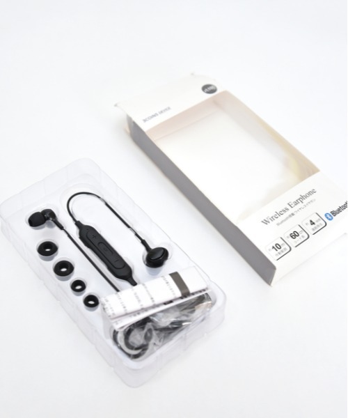 BIRTHDAY BAR（バースデイバー）の「Bluetooth イヤホン（ヘッドフォン/イヤホン・レディース・ホワイト/ブラック・フリー）」の4枚目の写真