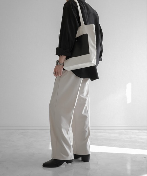 KUUUPY(クーピー)の「Canvas Tote Bag - キャンバストートバッグ(トートバッグ・メンズ・ブラック/グレー/アイボリー/カーキ/ライトブルー/ホワイト×ブラック/ブラック×ホワイト・FREE)」の11枚目の写真