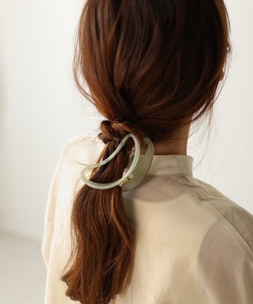 Bab(バブ)の「【WEB限定】ニュアンスカーブヘアクリップ(バレッタ/ヘアクリップ・レディース・グレー/オフホワイト/カーキ/ピンク/モカ・ONESIZE)」の18枚目の写真