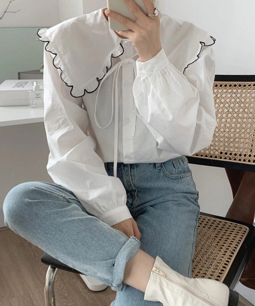 JUNOAH（ジュノア）の「配色ラインビッグフリルカラーシャツ（シャツ/ブラウス・レディース・ホワイト/ライトグレー・FREE）」の3枚目の写真