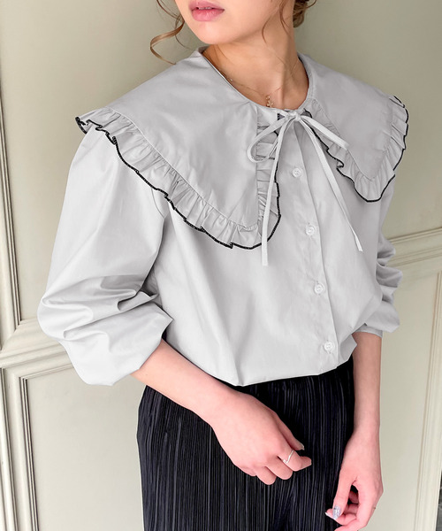 JUNOAH（ジュノア）の「配色ラインビッグフリルカラーシャツ（シャツ/ブラウス・レディース・ホワイト/ライトグレー・FREE）」の10枚目の写真