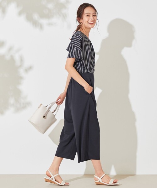 ANY SIS(エニィスィス)の「【UVケア】エアリードレープスムース ワイドパンツ(その他パンツ・レディース・ホワイト系1/ネイビー系/ネイビー系1/パイングリーン系・1/2/3)」の11枚目の写真