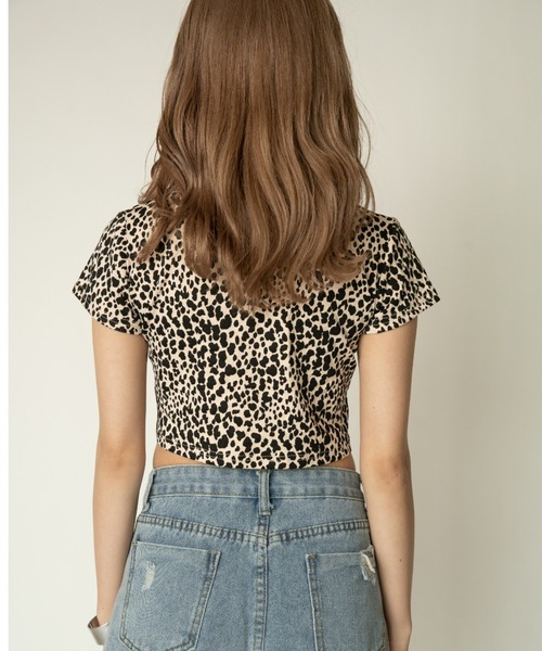 yuue' ( wear )(ユーイ)の「フロントボタンクロップドミニトップス(Tシャツ/カットソー・レディース・アイボリー・FREE)」の5枚目の写真