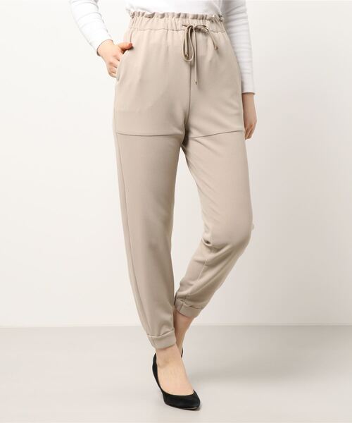COOMB（クーム）の「エレガンスジョグパンツ（その他パンツ・レディース・ベージュ/ホワイト・36(S)）」の2枚目の写真